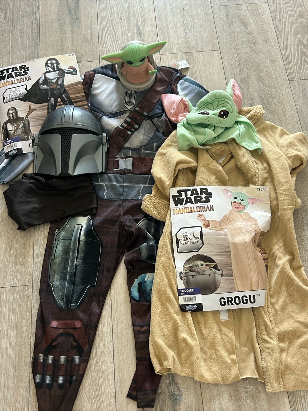 Star Wars mandalorian and grogu costume